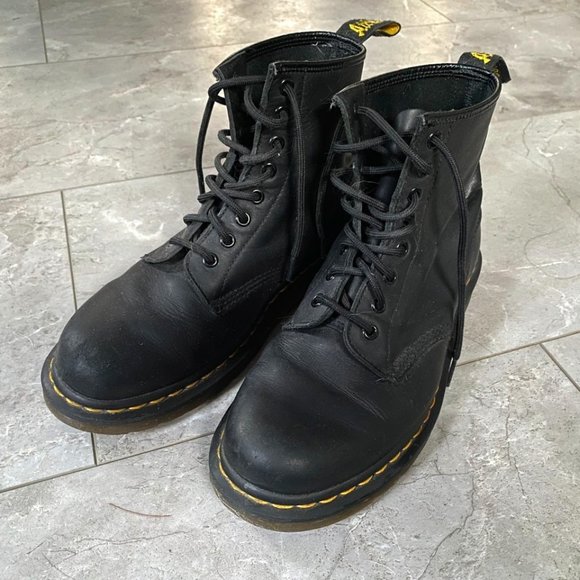 Dr. Martens 1460 Black Greasy Leather Lace Up Boots - Picture 1 of 4